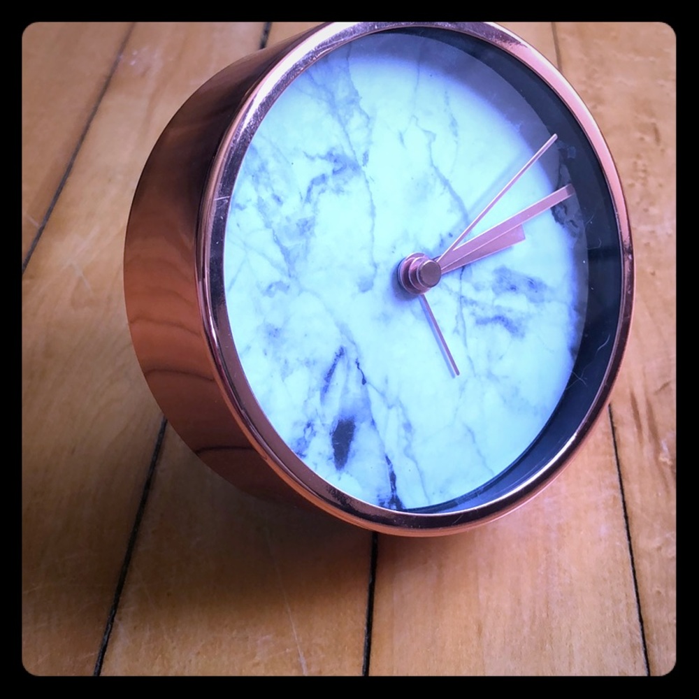💗 Decorative Rose Gold Clock💗